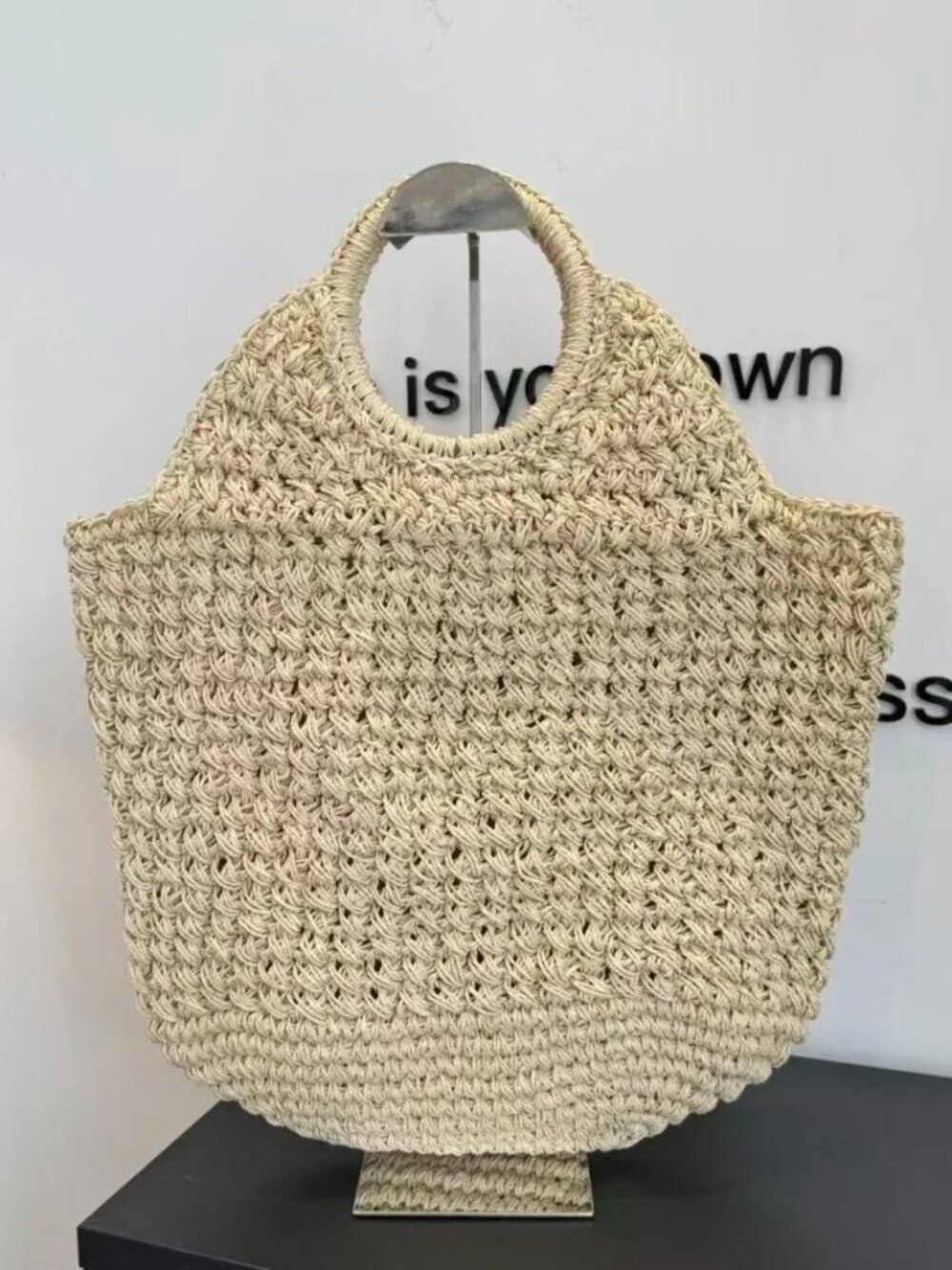 Saint Laurent straw bags - Picture 2 of 7